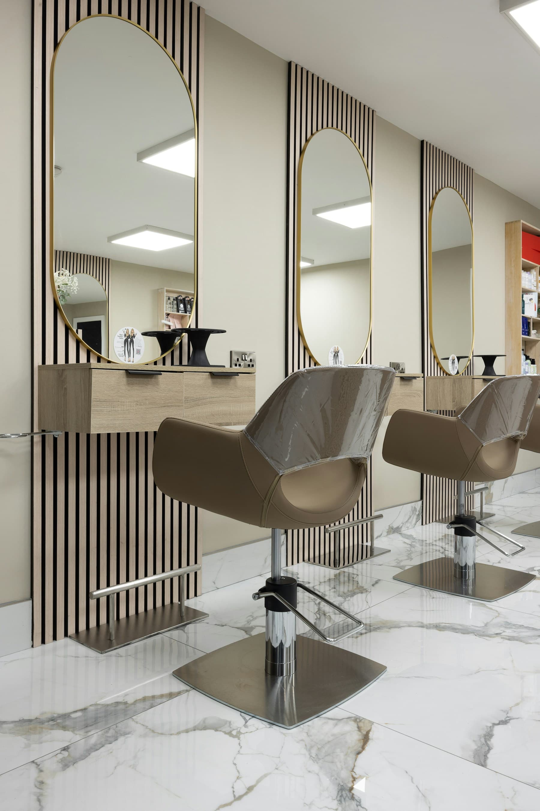 Salon styling station